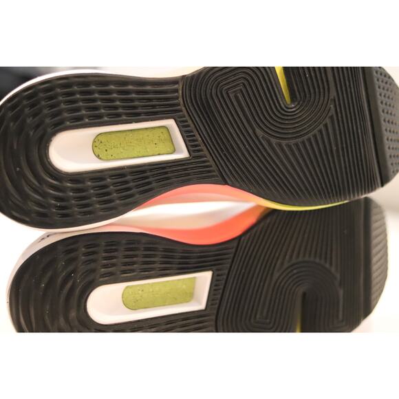 Nike Women's Versair Training sneakers Sz 9.5 - Picture 8 of 8